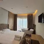 Sanremo Vlore فندق